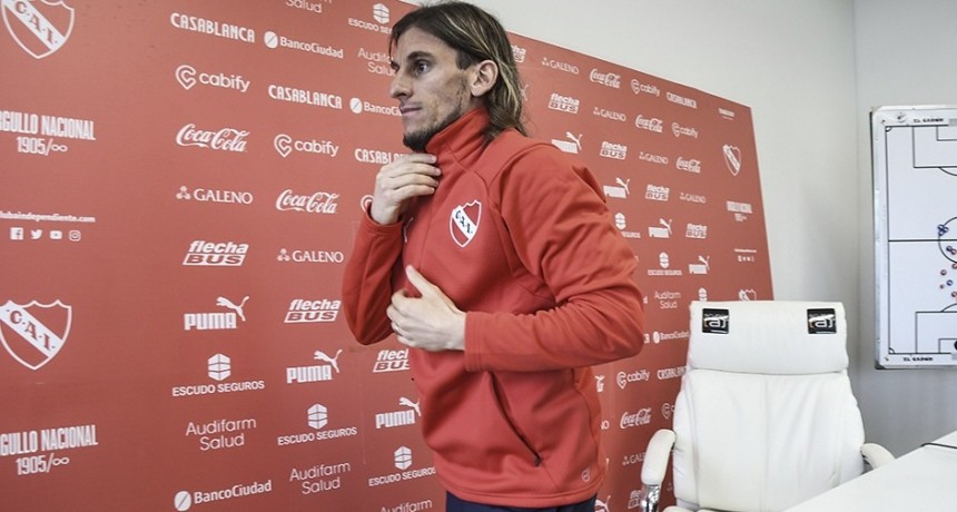 Beccacece dejó de ser el entrenador de Independiente