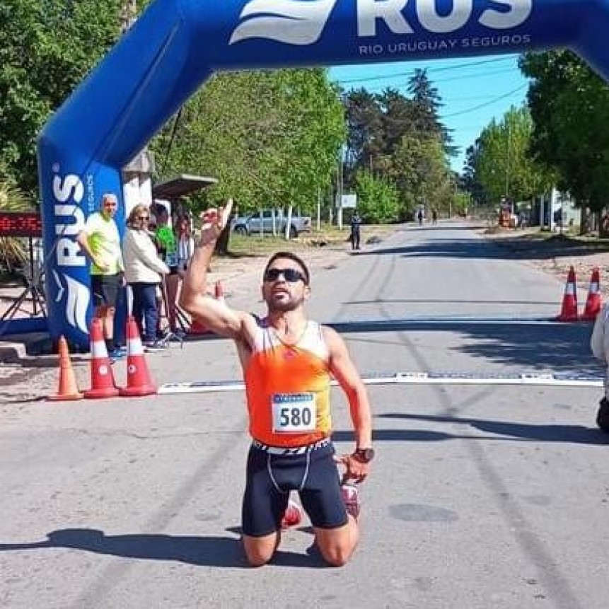 Atletismo: Ezequiel Aguilera en lo más alto del podio en La Plata 