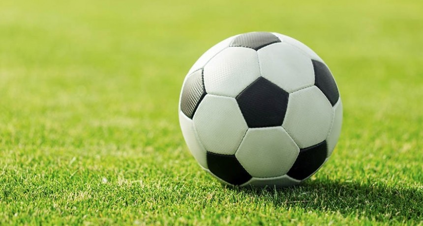 Fútbol: Huracán - Comercio, choque de punteros por la fecha 11 del Torneo de Primera
