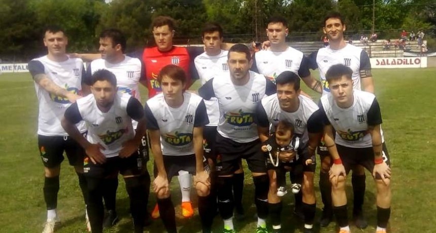 Fútbol: El choque de punteros quedó para Huracán 