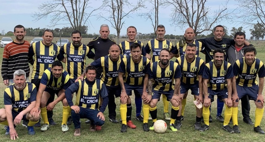Fútbol: Hubo acción por el Torneo de Veteranos en Toledo 
