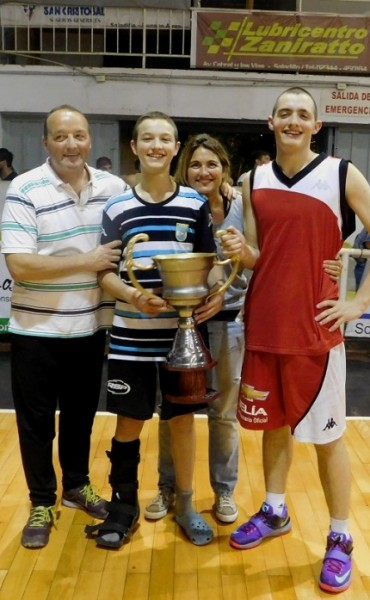 La Trilog&iacute;a del b&aacute;squet saladillense: &ldquo;Los Mazzas Team&rdquo;