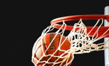 Maxi Saladillo perdió ante Maxi Junín 66 a 53