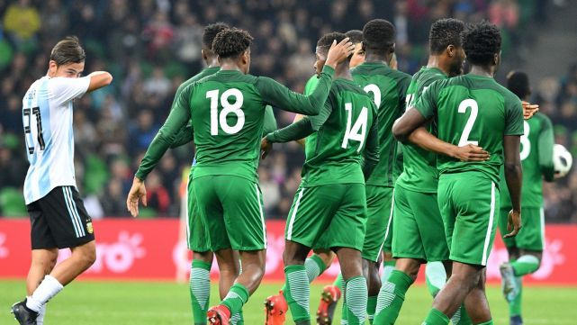 Argentina se durmió y Nigeria se lo dio vuelta