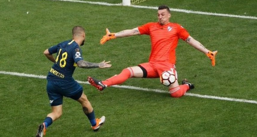 Armani fue clave en la igualdad entre Boca y River