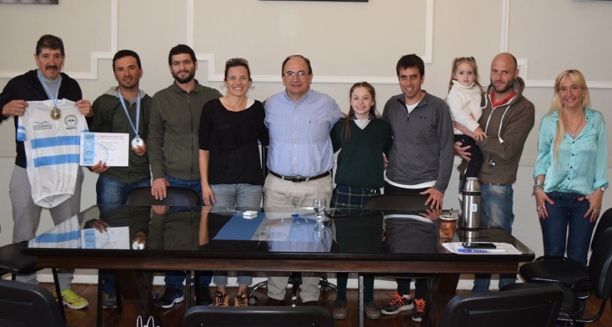 Intendente de Saladillo recibió a deportistas locales