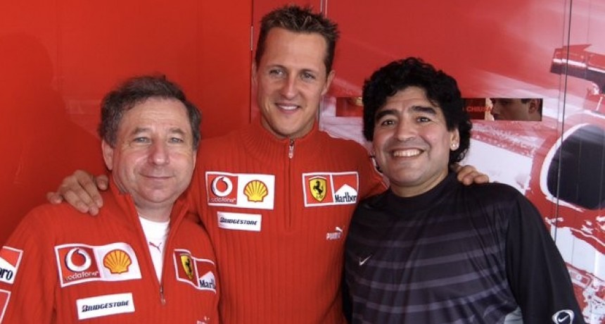 Diego Maradona junto Michael Schumacher y Jean Todt