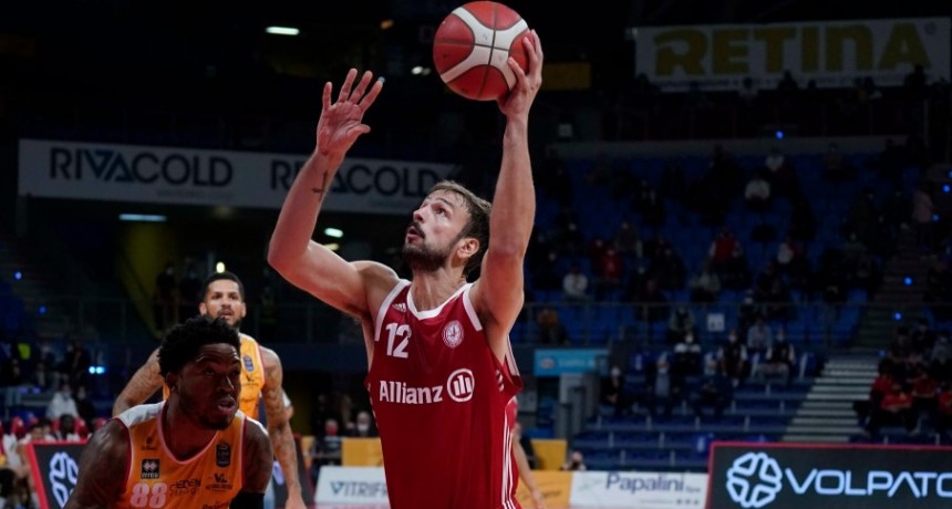 Básquet Italia: Los libres finales de Marcos Delía le dieron la victoria ante el Napoli