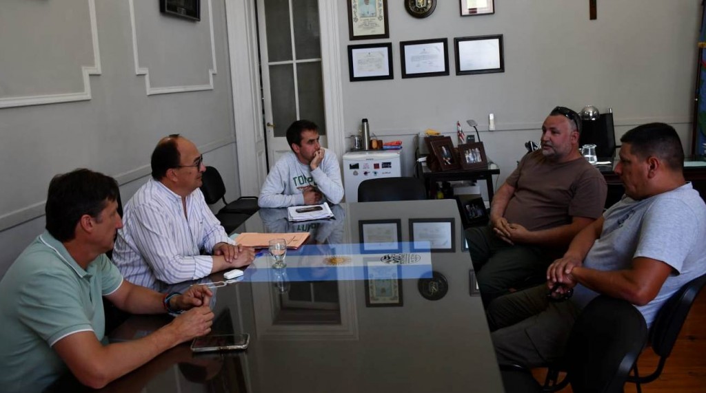 SALADILLO: REUNIÓN CON DIRIGENTES DEL CLUB DE PESCA SALADILLO