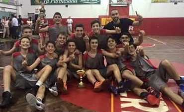 Club Ciudad de Saladillo campe&oacute;n en la categor&iacute;a sub15