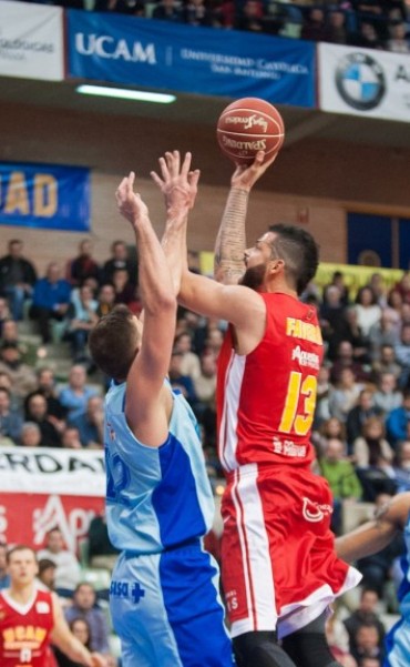 El Murcia de Delía y Campazzo termino el año con una victoria