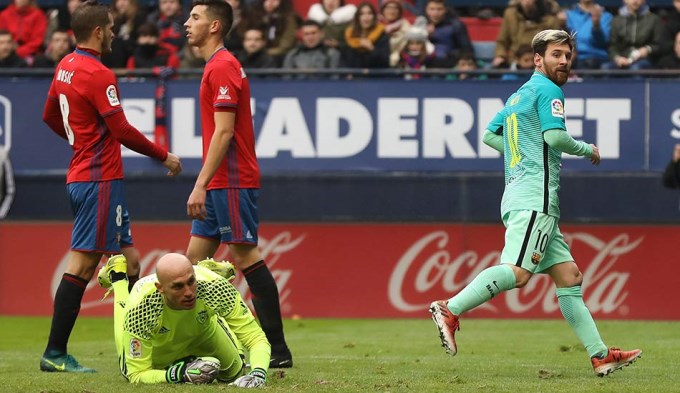 Messi metió un doblete y Barcelona volvió al triunfo