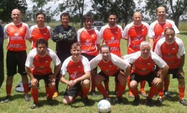 La Lola y Barrancoseños a la final del Torneo Clausura de Veteranos