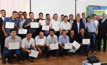 Árbitros recibieron sus diplomas en Saladillo