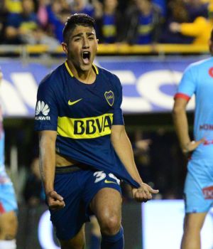 A Boca le costó, pero volvió a la victoria y a la punta