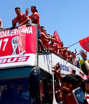 Independiente volvió al país tras otro histórico 