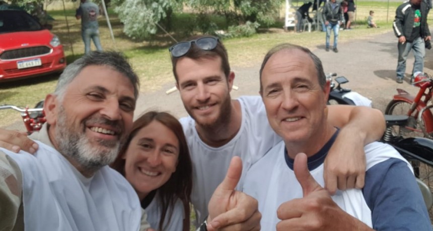 Saladillenses corrieron en el 8° Rally Nacional de Motos Clásicas en Azul 