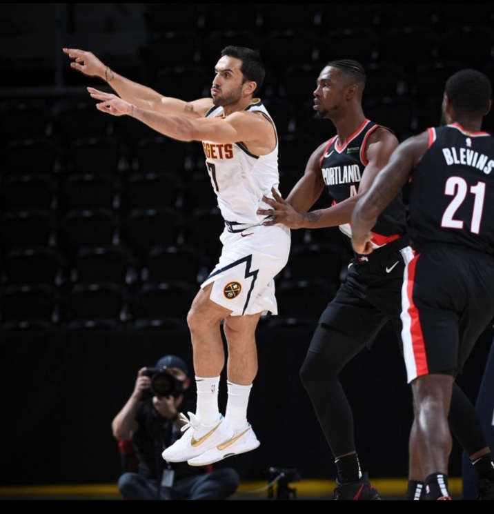 Segundo partido de Campazzo en la NBA