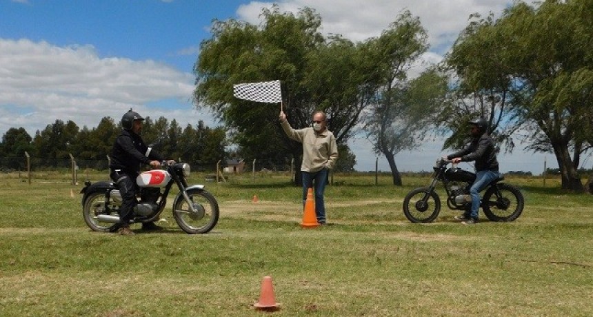 Club de Motos Clásicas y Antiguas cerró el año en Saladillo