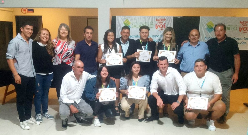 Fútbol: Entrega de Diplomas de la Escuela de Árbitros de Saladillo 