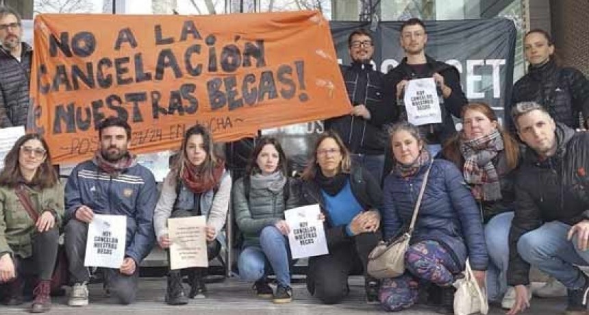 Pocos meses bastaron para que el gobierno de Milei hundiera a la ciencia Argentina 